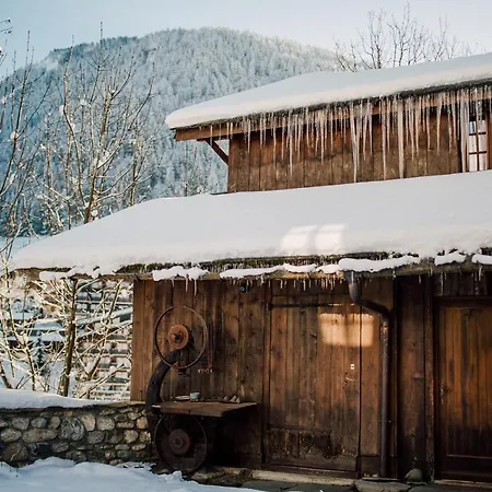 Mas De La Coutettaz, The Chalet