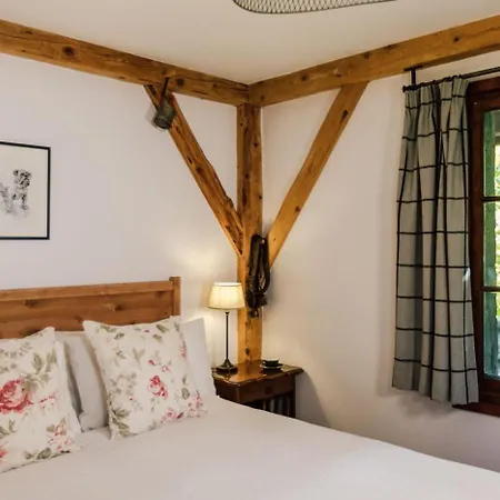 Mas De La Coutettaz, The Chalet